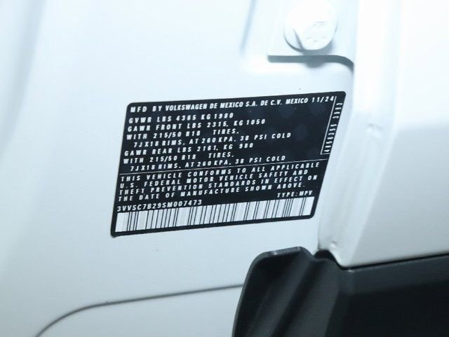 Used 2025 Volkswagen Taos SE FWD image 20