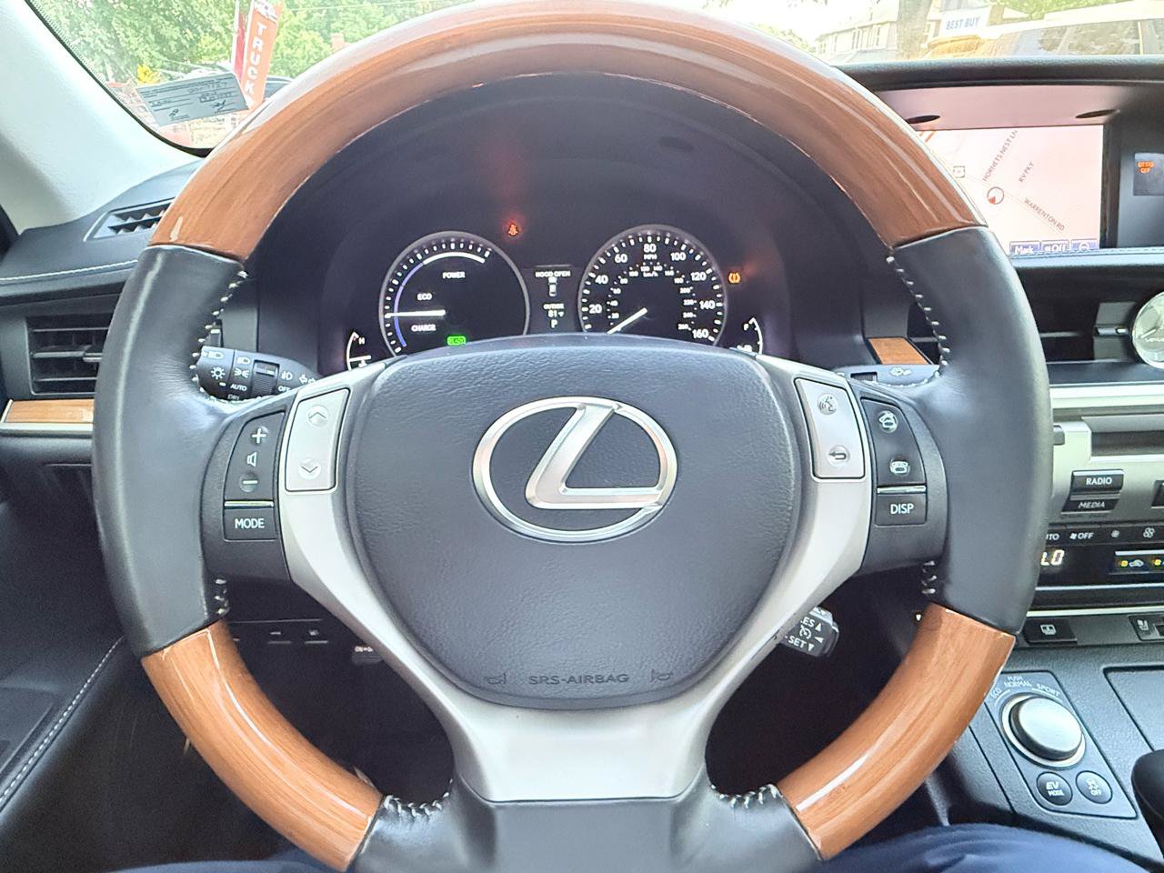 Used 2013 Lexus ES 300h w/ Luxury Pkg FWD image 23