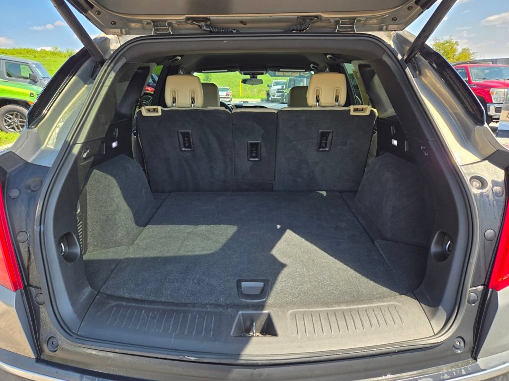 Used 2018 Cadillac XT5 FWD image 25