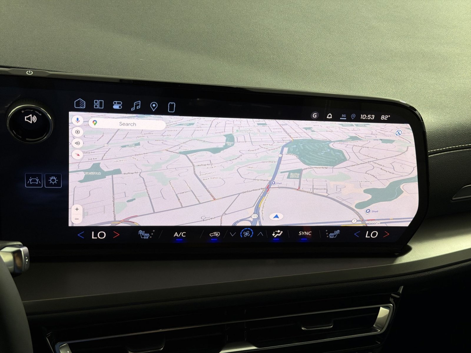 New 2026 Chevrolet Traverse LT w/ Driver Confidence Package FWD image 20