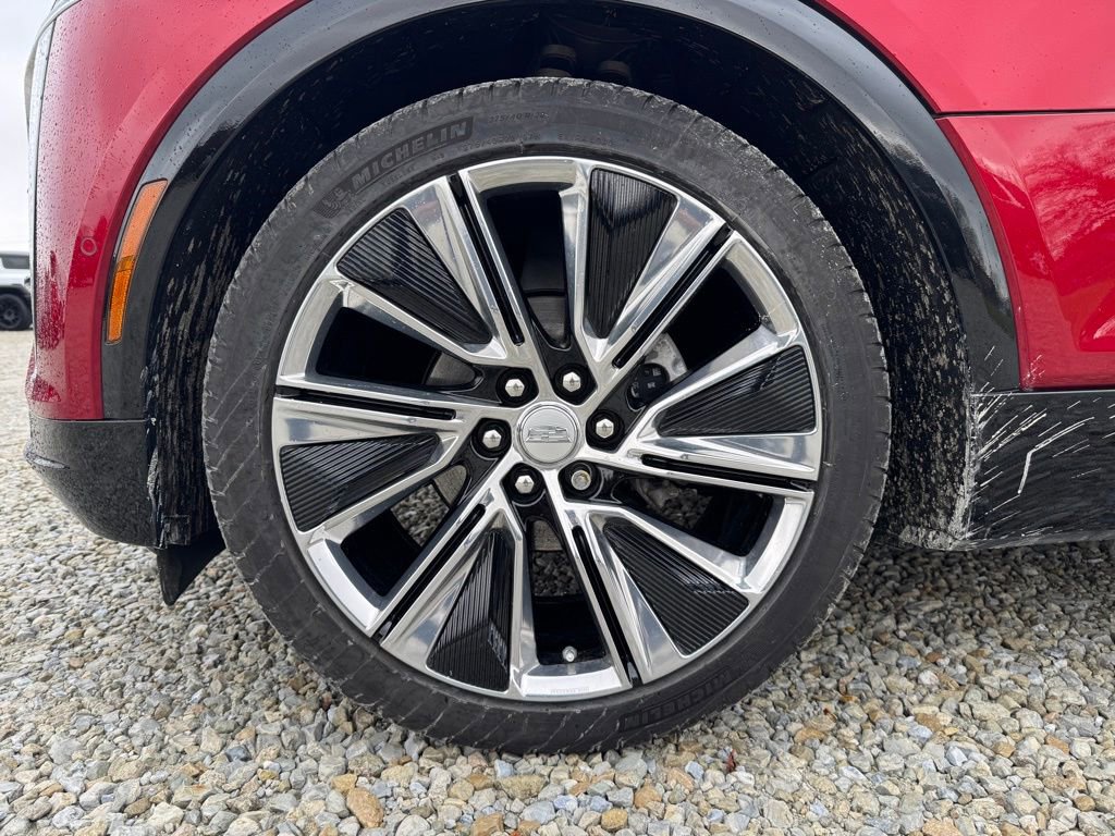 Certified 2024 Cadillac Lyriq Luxury w/ LPO, Floor Liner Package image 15