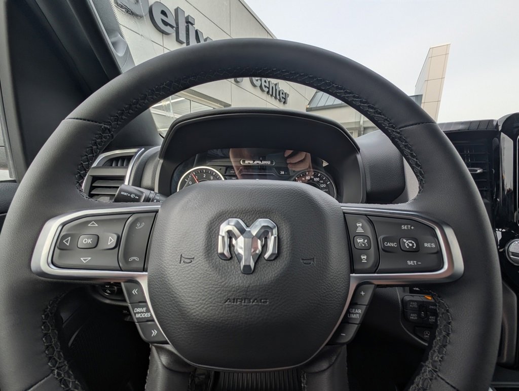 New 2026 RAM 1500 4x4 Crew Cab image 20