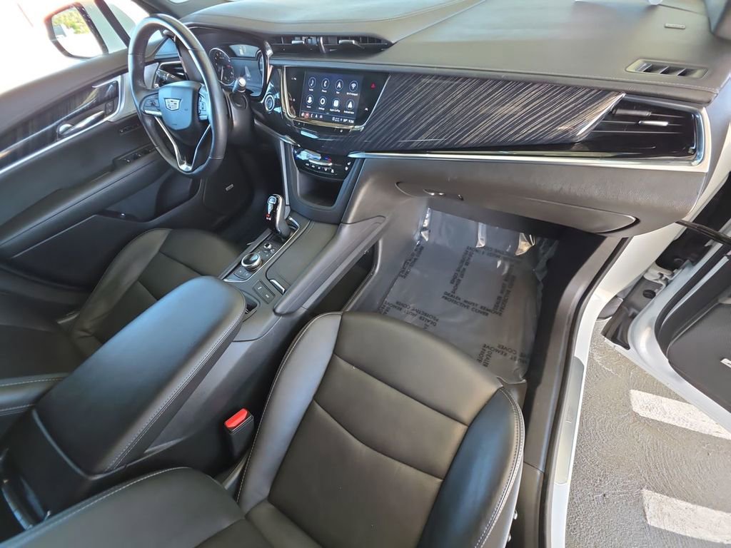 Certified 2023 Cadillac XT6 Premium Luxury image 30