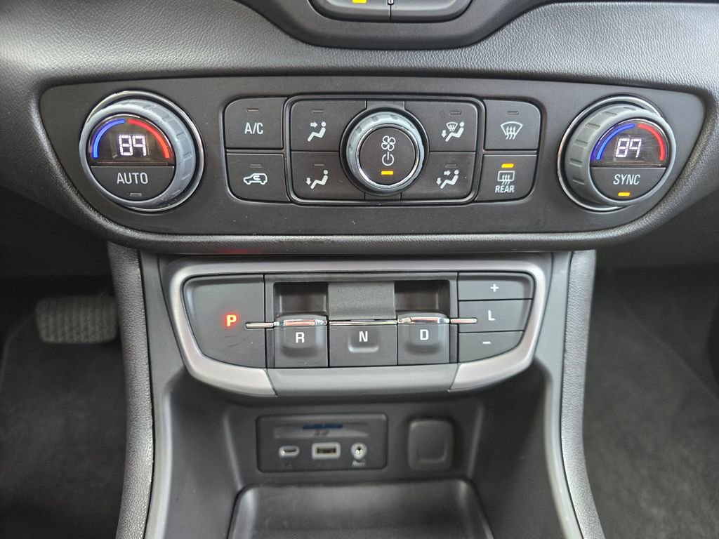 Used 2024 GMC Terrain AT4 w/ Tech Package image 73