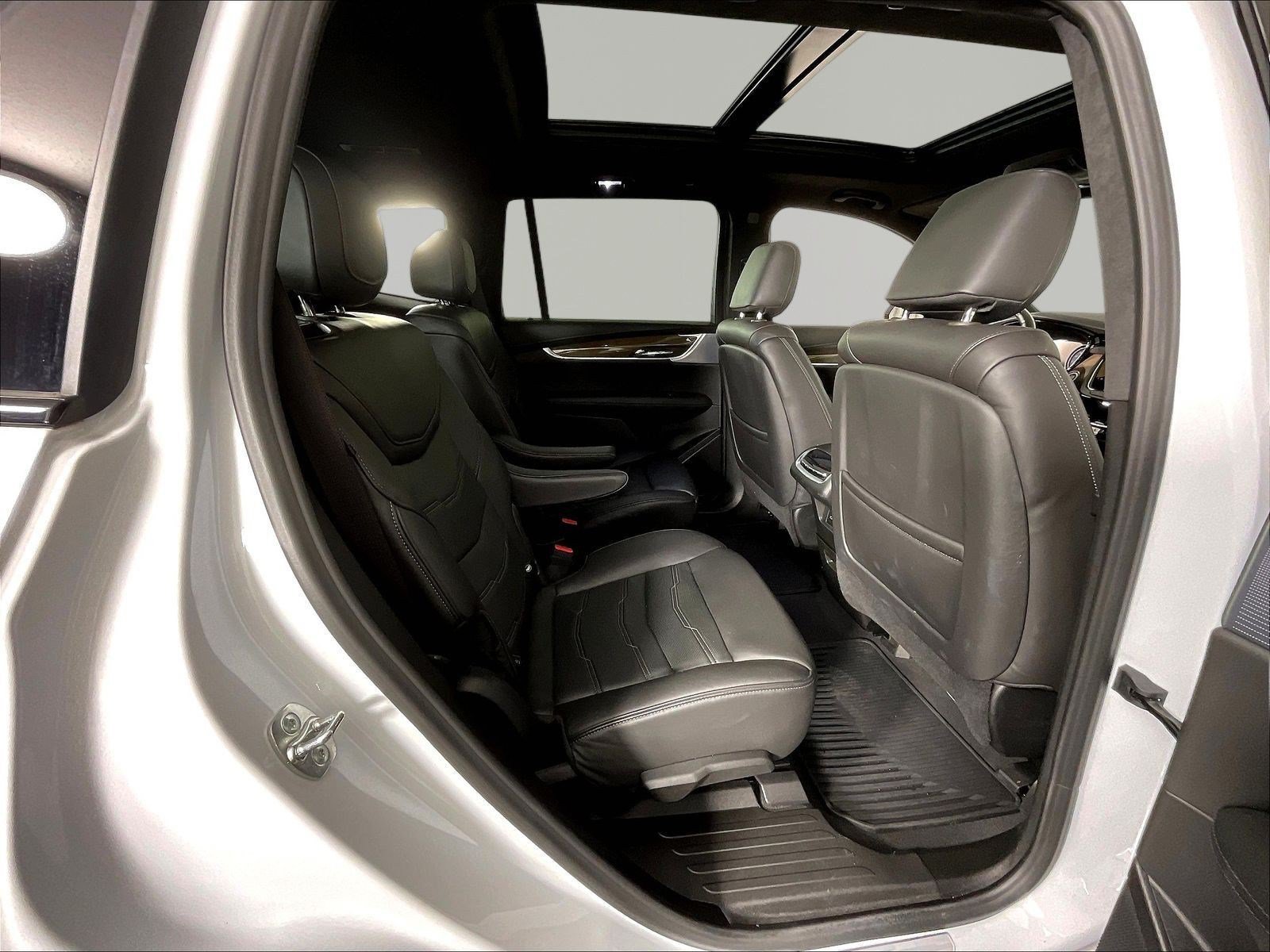 Used 2024 Cadillac XT6 Sport w/ LPO, Onyx Lite Package AWD/4WD image 25