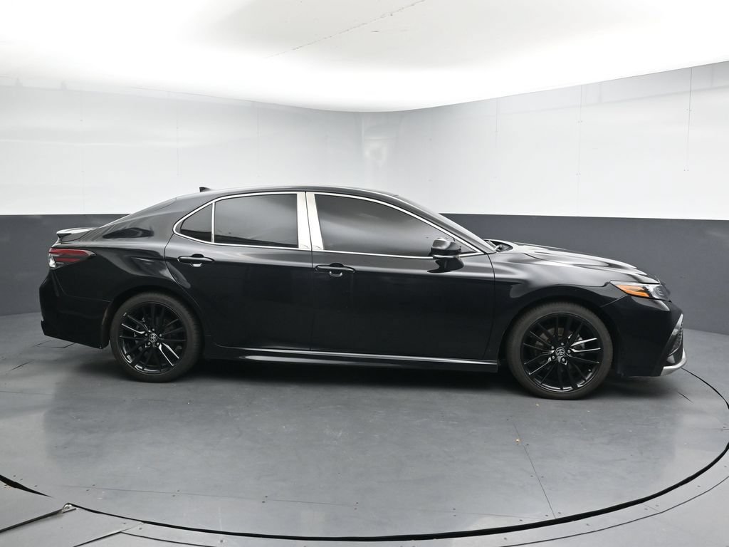 Used 2023 Toyota Camry XSE FWD image 9