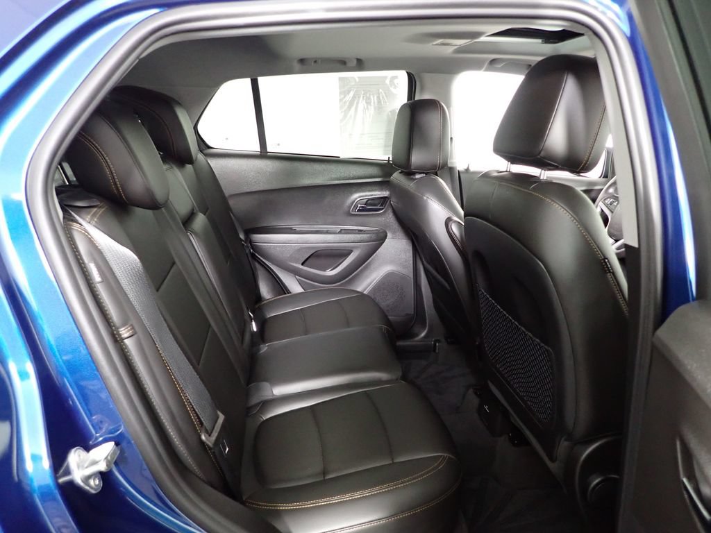 Used 2020 Chevrolet Trax Premier w/ LPO, Protection Package FWD image 38