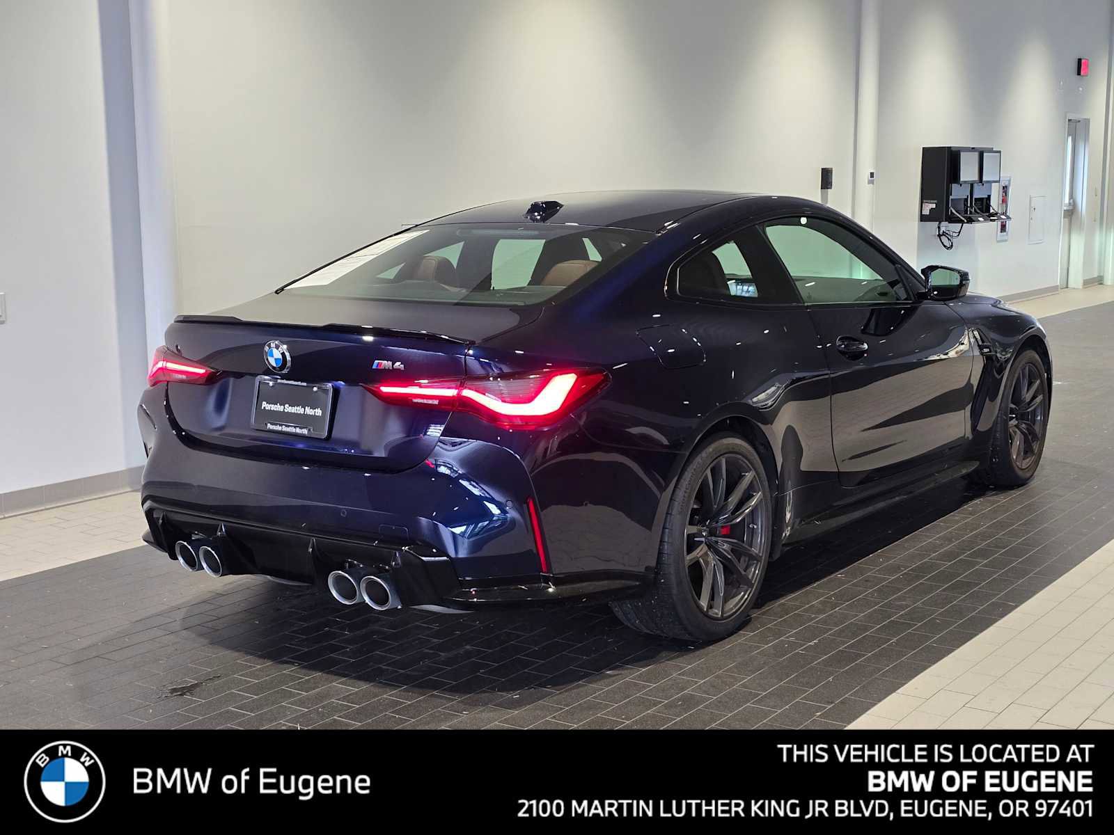 Used 2024 BMW M4 Coupe w/ Executive Package image 11