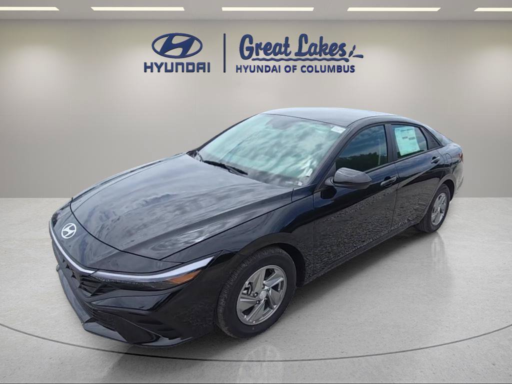 New 2026 Hyundai Elantra SE