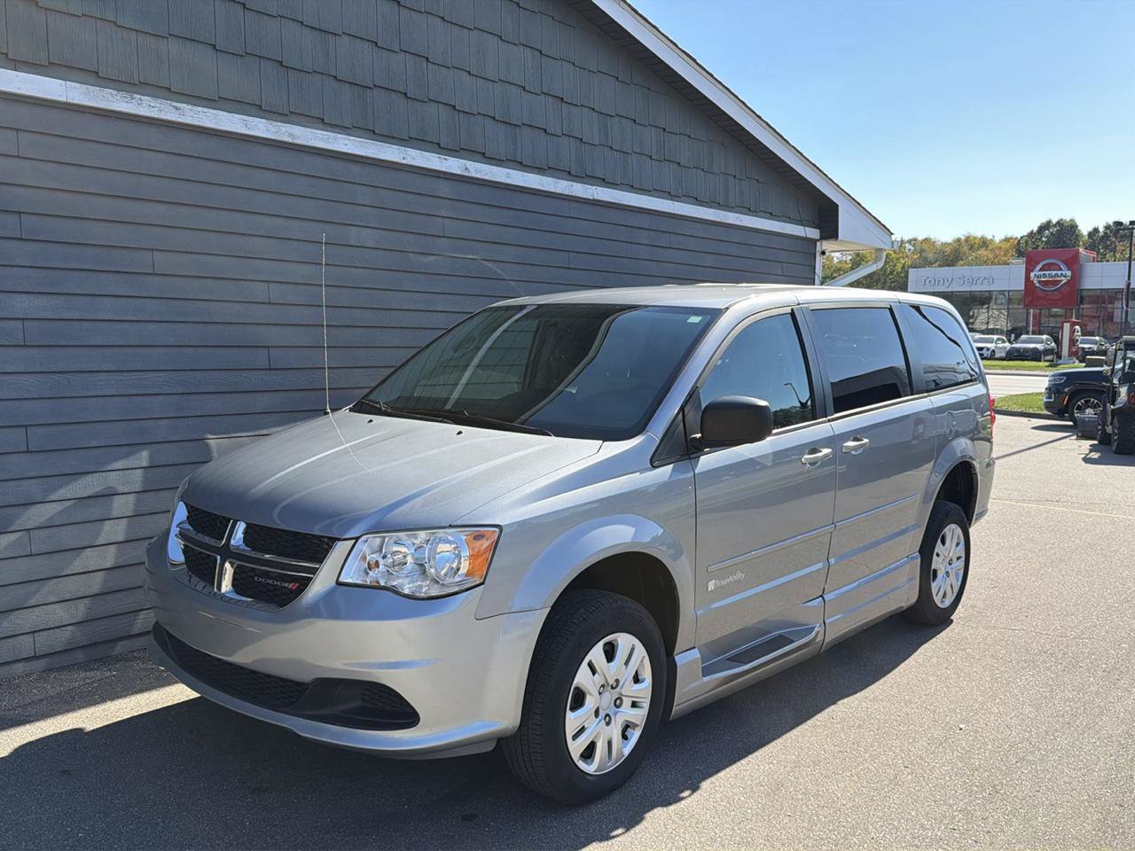 Used 2016 Dodge Grand Caravan SE w/ Quick Order Package 29E SE FWD image 38