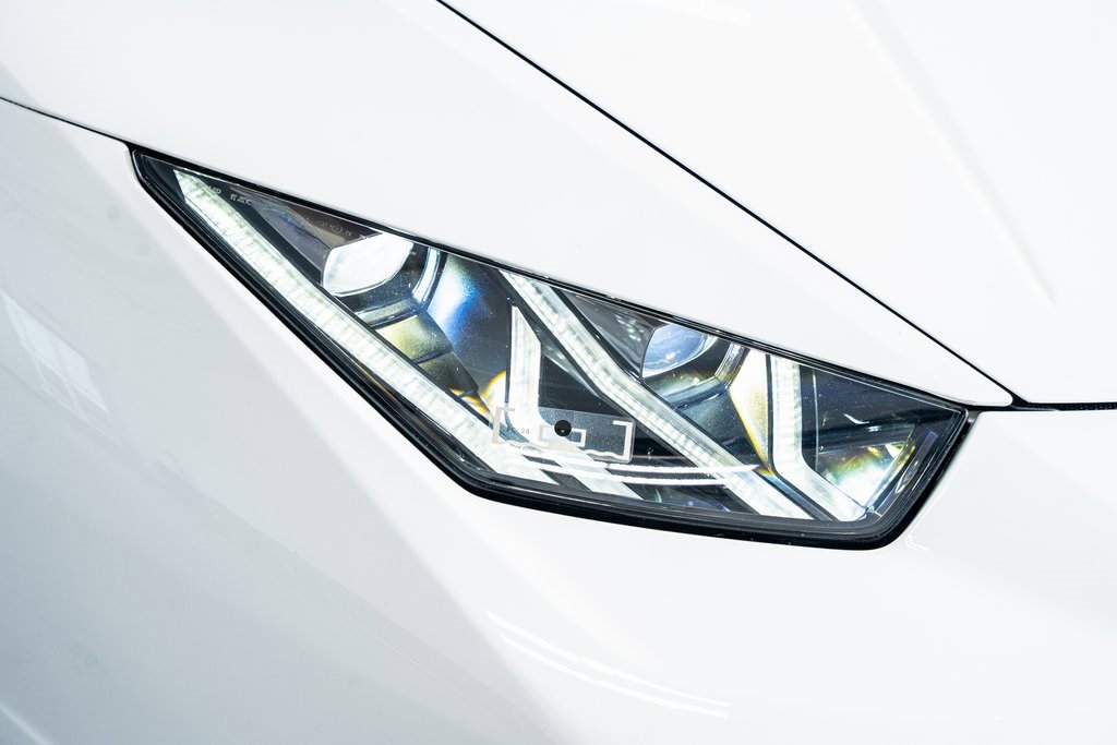 Used 2018 Lamborghini Huracan Performante image 19