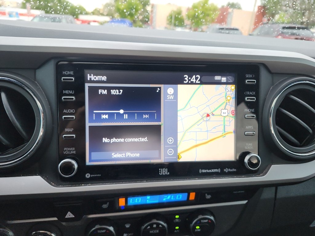 Used 2022 Toyota Tacoma Limited AWD/4WD image 27