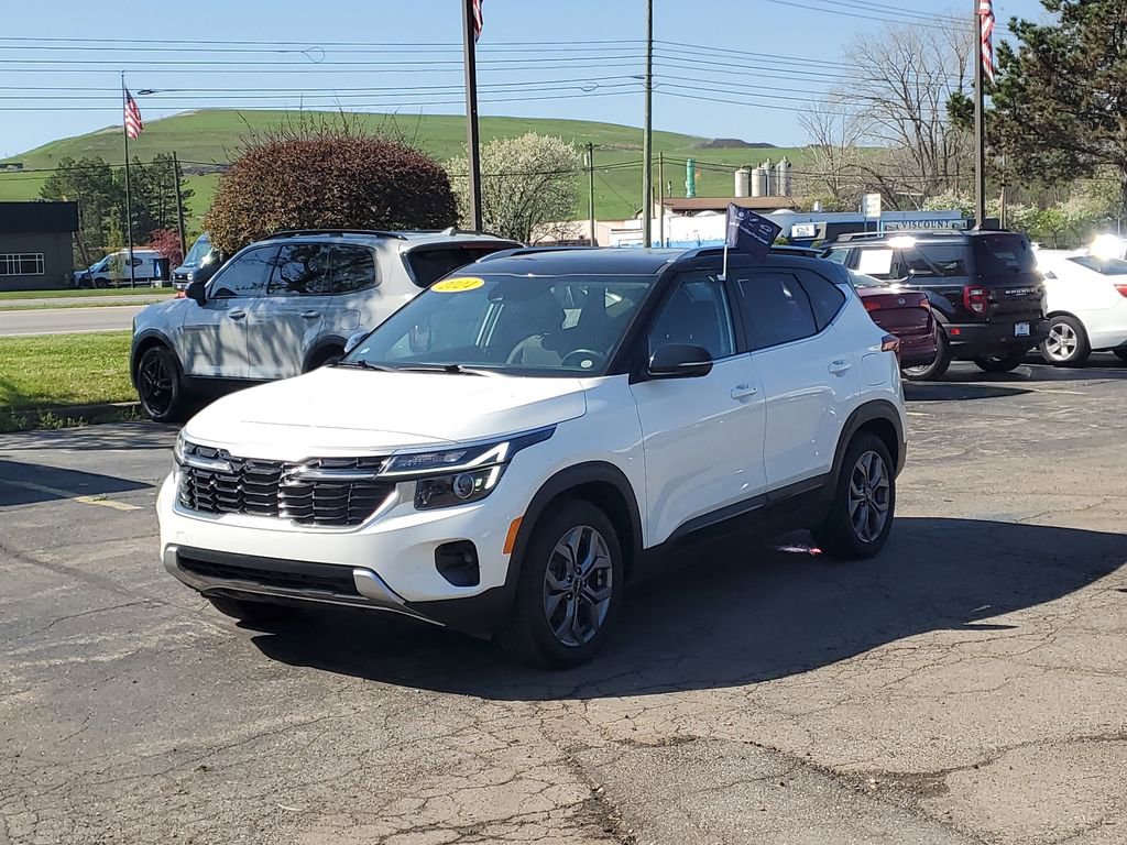 Used 2024 Kia Seltos S image 2