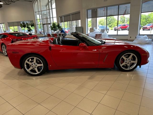Used 2007 Chevrolet Corvette Convertible w/ Preferred Equipment Group RWD image 6