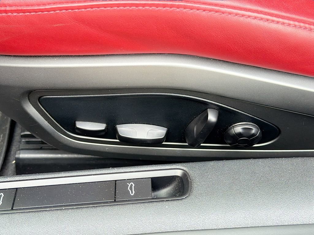 Used 2020 Porsche 911 Carrera 4S w/ Premium Package image 24