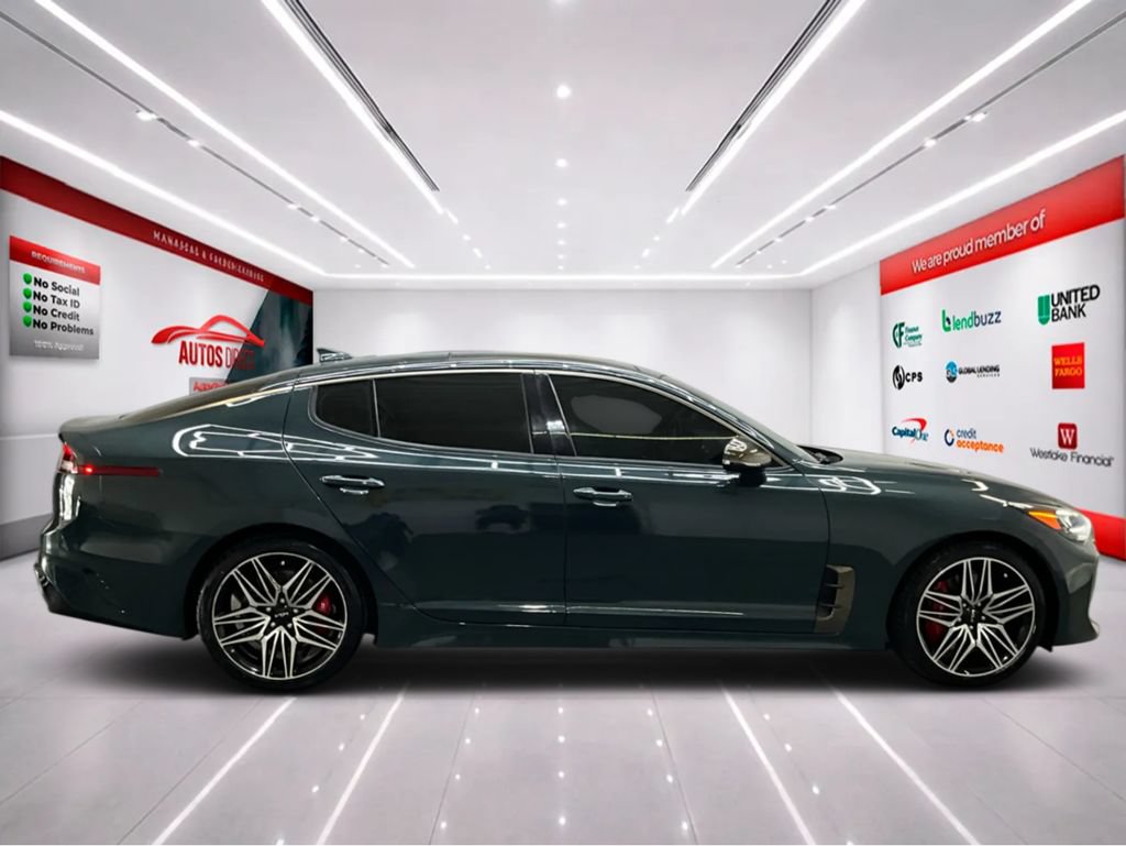 Used 2022 Kia Stinger GT1 RWD image 8