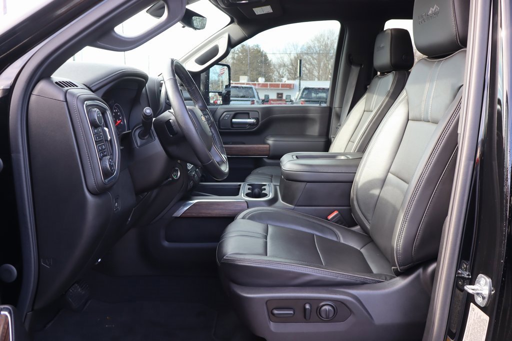 Used 2021 Chevrolet Silverado 2500 High Country w/ Z71 Off-Road Package image 5
