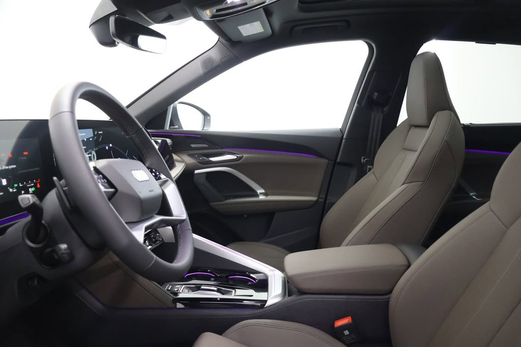 Used 2025 Audi Q5 Premium Plus w/ Premium Plus image 13