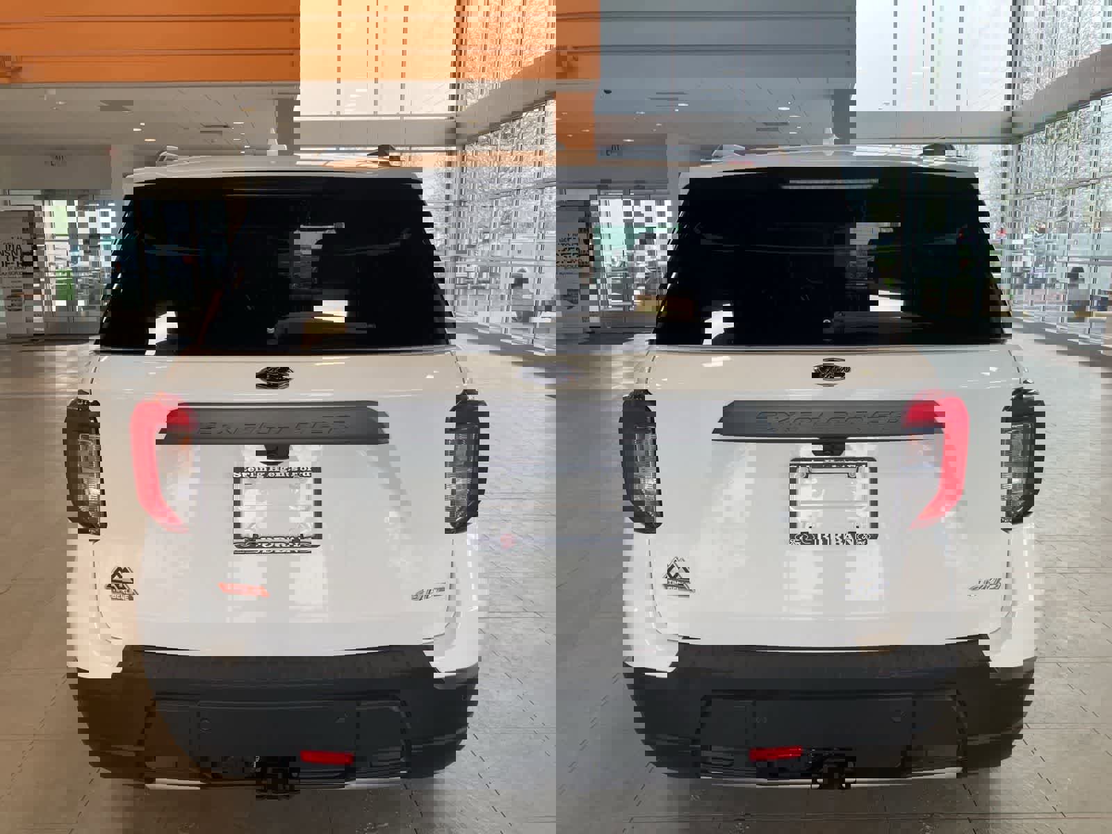 Used 2024 Ford Explorer Timberline w/ Timberline Technology Package image 6