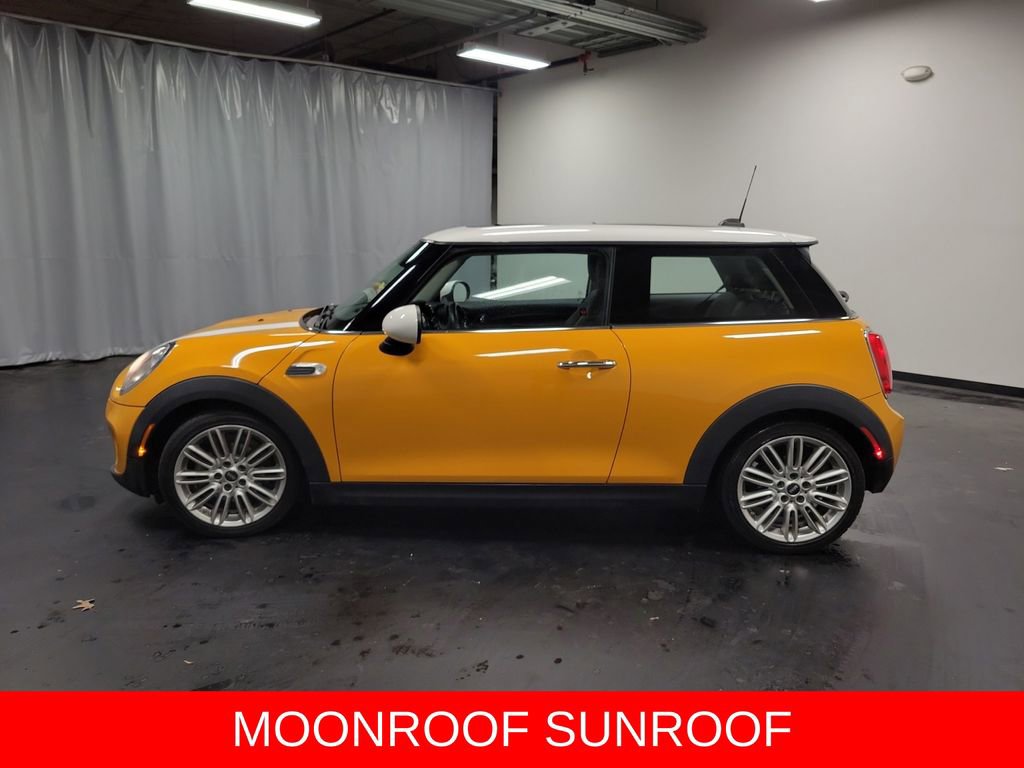 Used 2015 MINI Cooper 2-Door Hardtop image 6