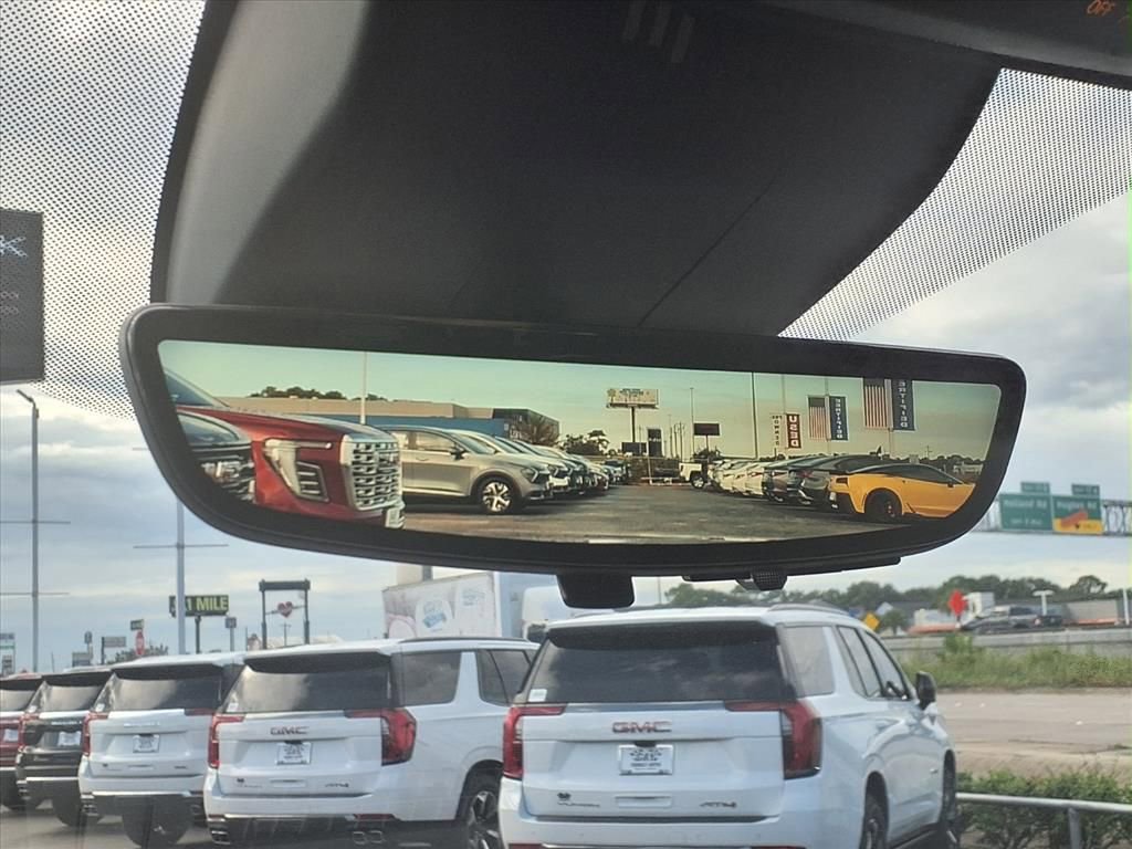 New 2026 GMC Yukon Denali w/ Denali Reserve Package image 5
