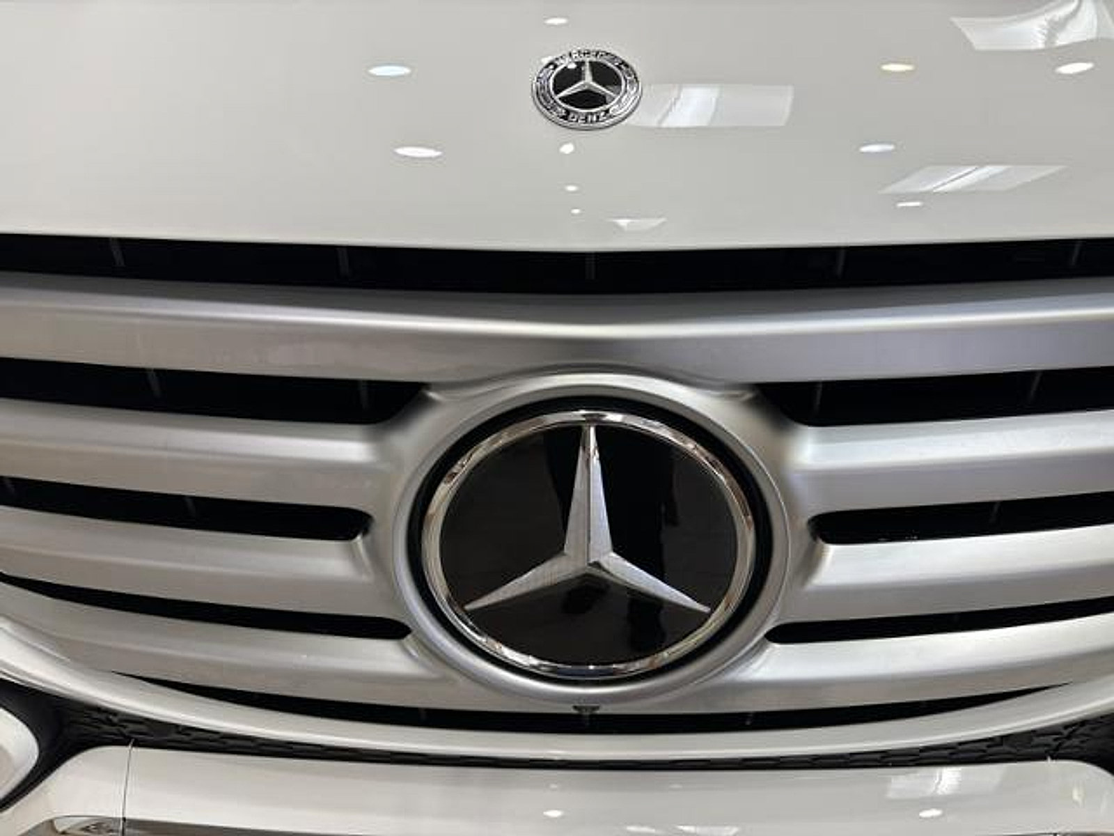 New 2026 Mercedes-Benz GLS 450 4MATIC image 6