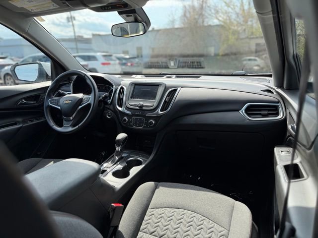 Used 2022 Chevrolet Equinox LT AWD/4WD image 18