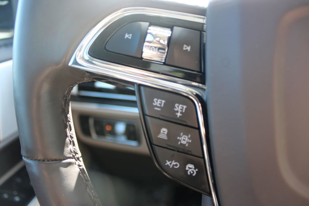 Used 2024 Lincoln Navigator L Reserve AWD/4WD image 40