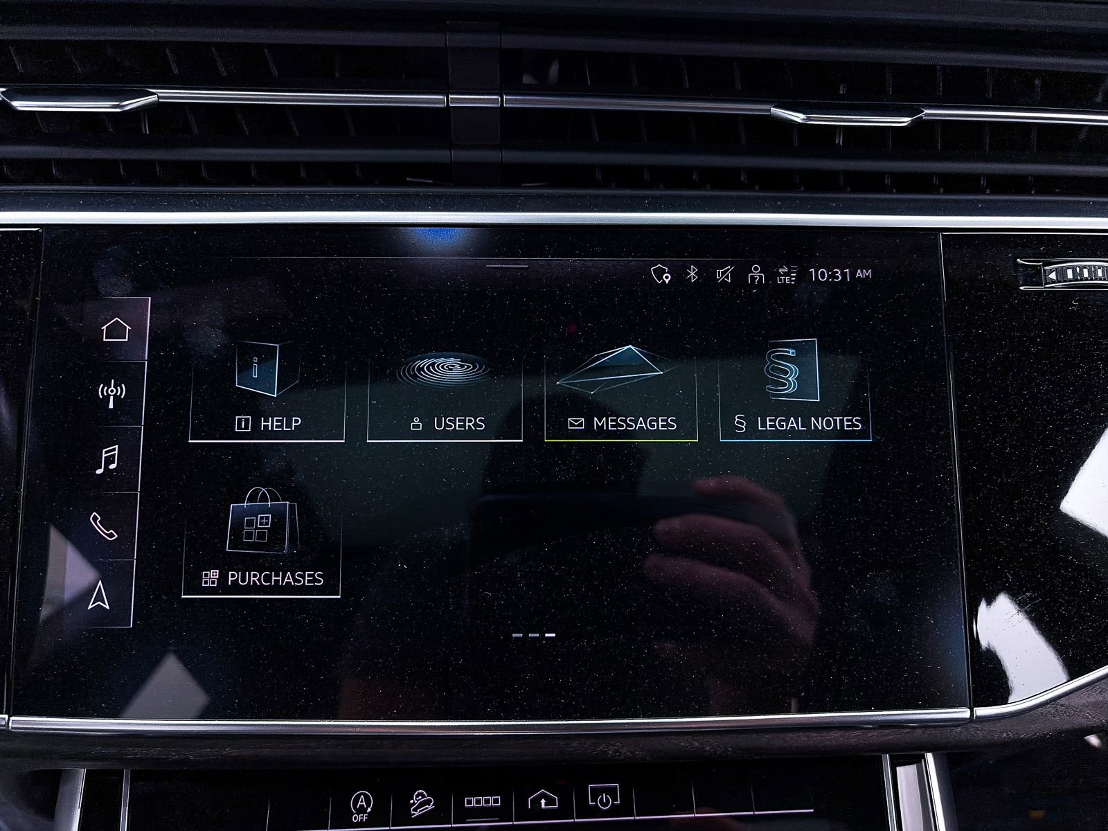 Used 2021 Audi Q8 Premium Plus w/ Premium Plus Package image 24