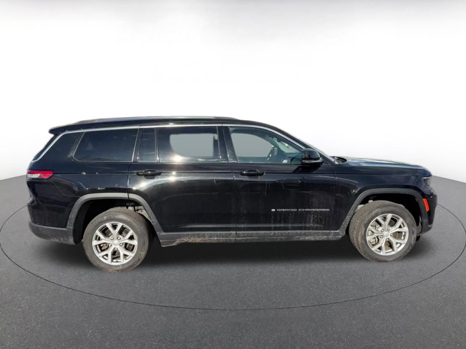 Used 2023 Jeep Grand Cherokee L Limited image 15