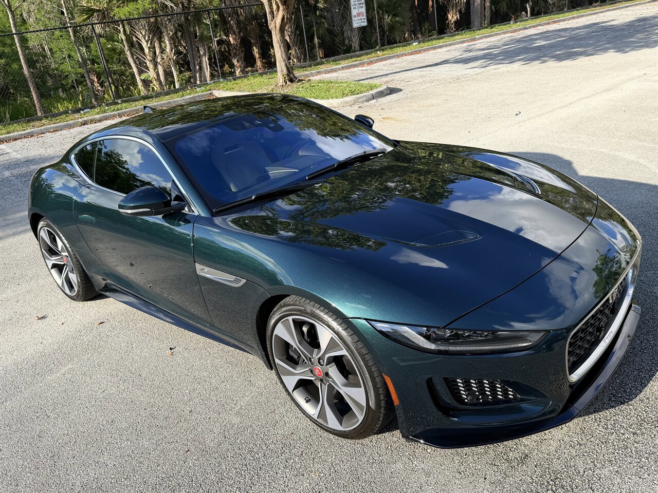 Used 2023 Jaguar F-TYPE R-Dynamic AWD/4WD image 37