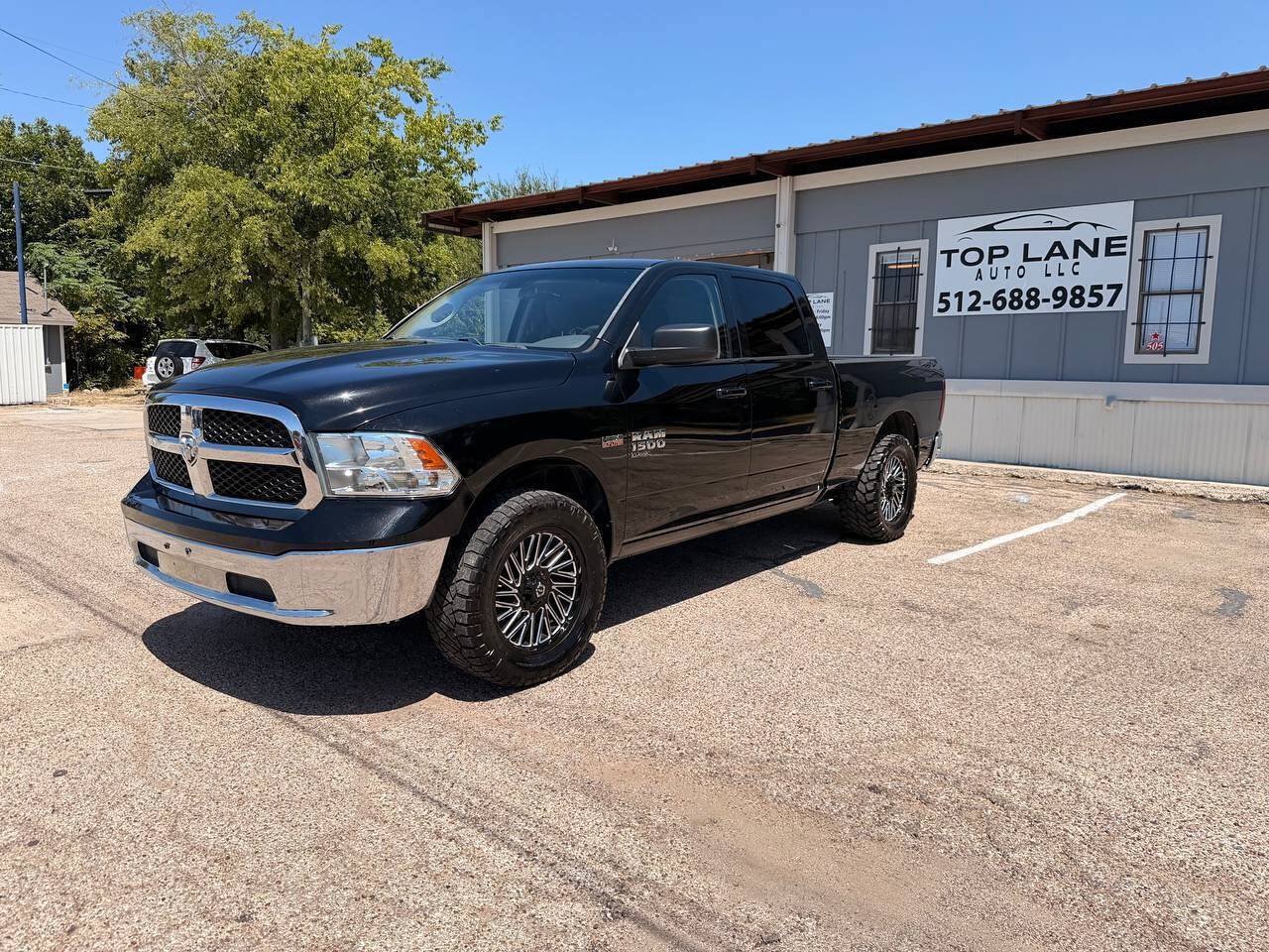 Used 2019 RAM 1500 Classic SLT RWD image 2