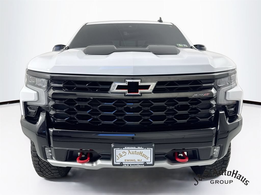 Used 2023 Chevrolet Silverado 1500 ZR2 w/ Technology Package AWD/4WD image 2