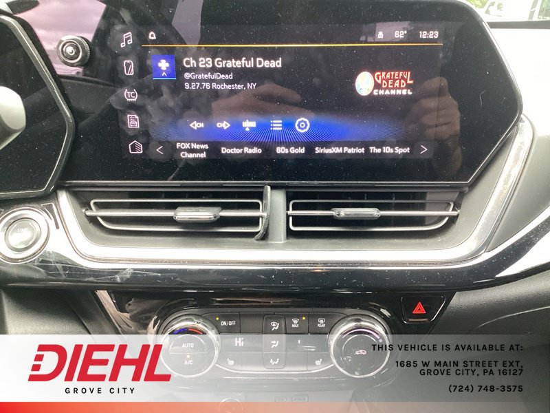 Used 2025 Chevrolet Trax RS w/ Driver Confidence Package FWD image 23
