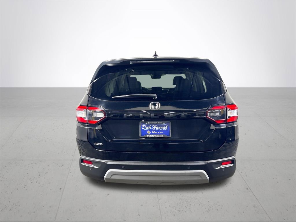 Certified 2025 Honda Pilot EX-L image 8