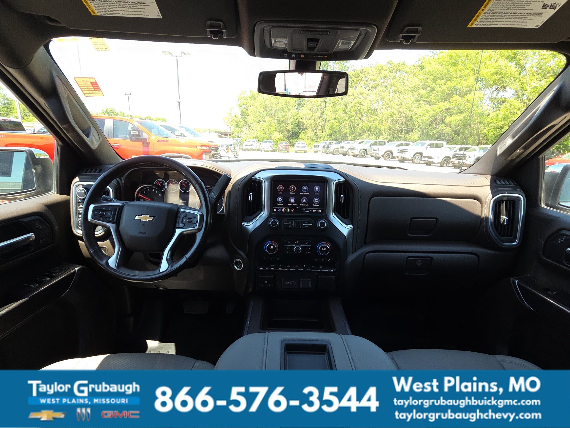 Used 2021 Chevrolet Silverado 1500 LTZ w/ Z71 Off-Road Package AWD/4WD image 31