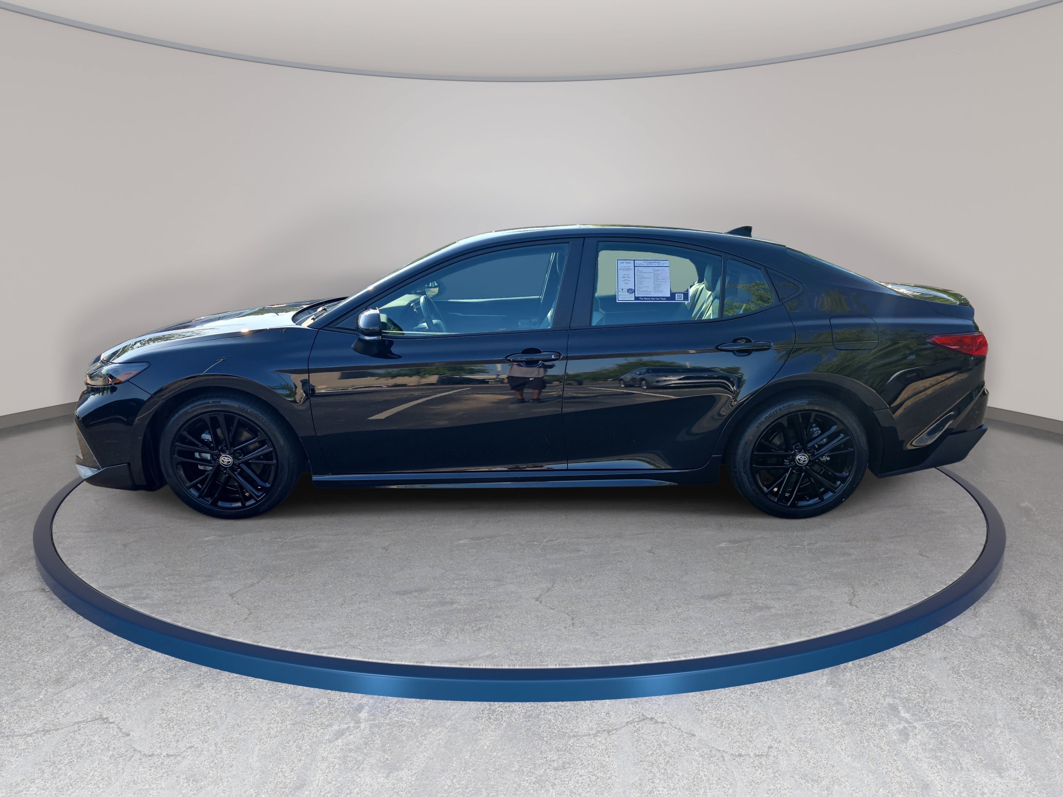 Used 2025 Toyota Camry SE w/ Multimedia Upgrade Package FWD image 8