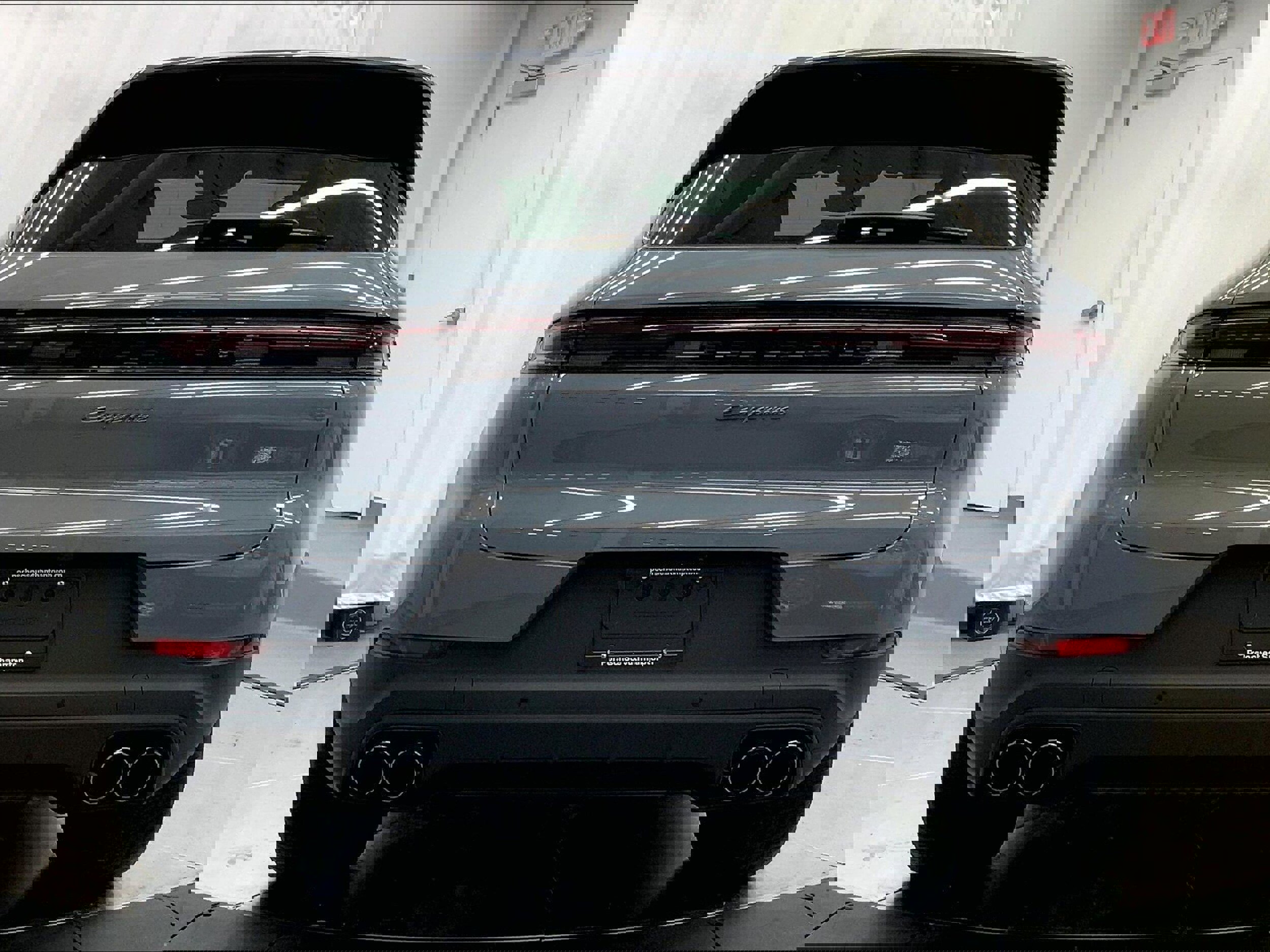 New 2025 Porsche Cayenne image 31
