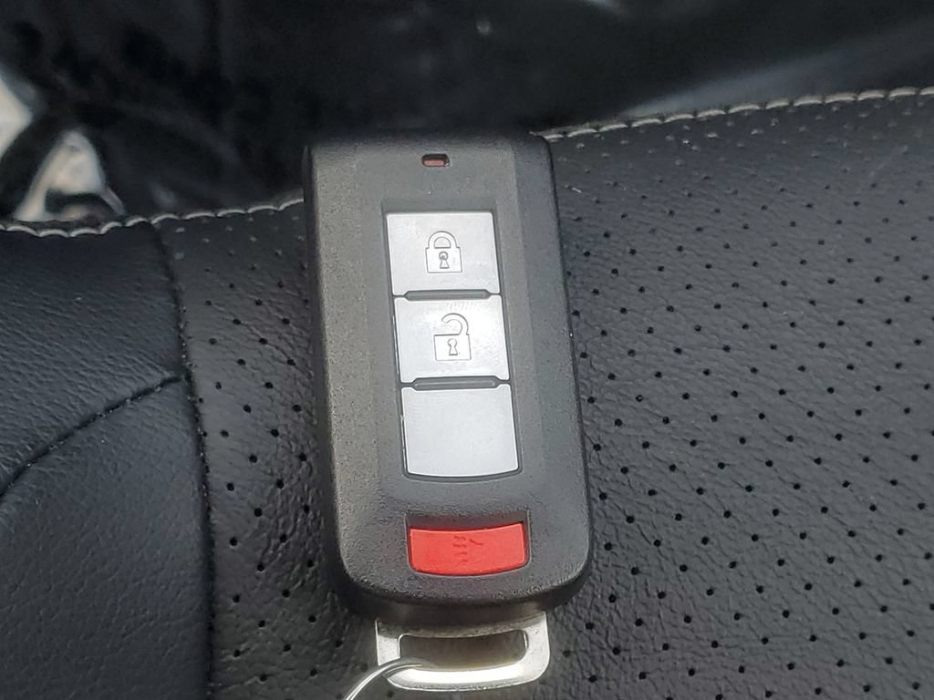 Used 2025 Mitsubishi Outlander Sport SEL AWD/4WD image 32