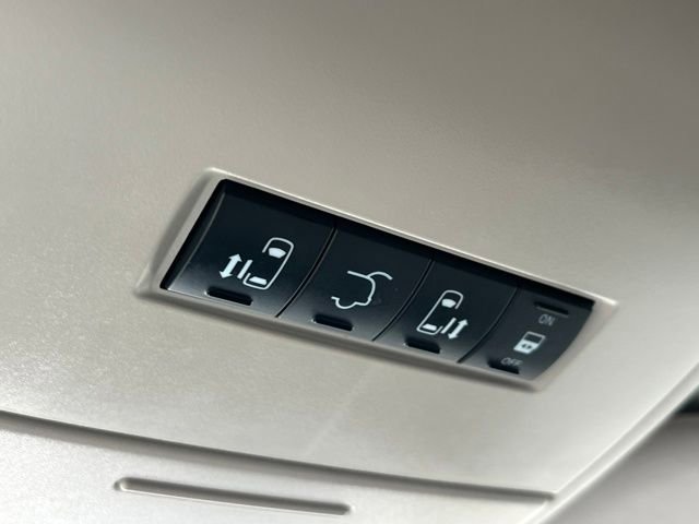 Used 2016 Dodge Grand Caravan SXT w/ Rear Park Assist Package image 25