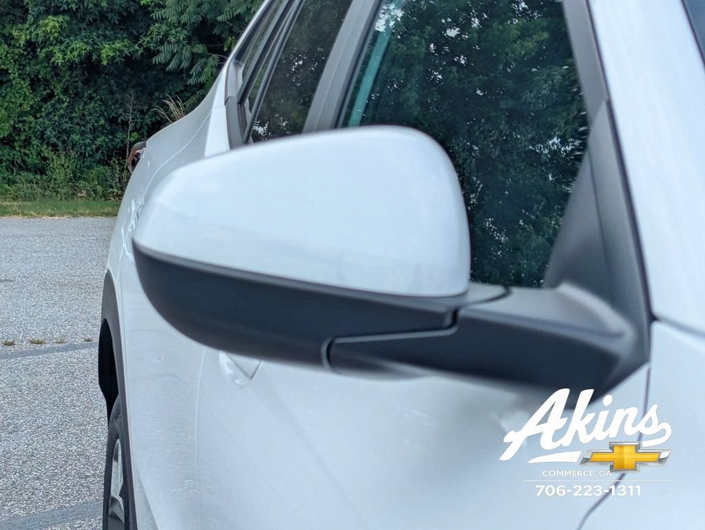 New 2026 Chevrolet Trax LT w/ LT Convenience Package FWD image 13