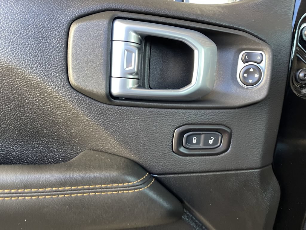 New 2026 Jeep Wrangler Unlimited Sahara AWD/4WD image 12