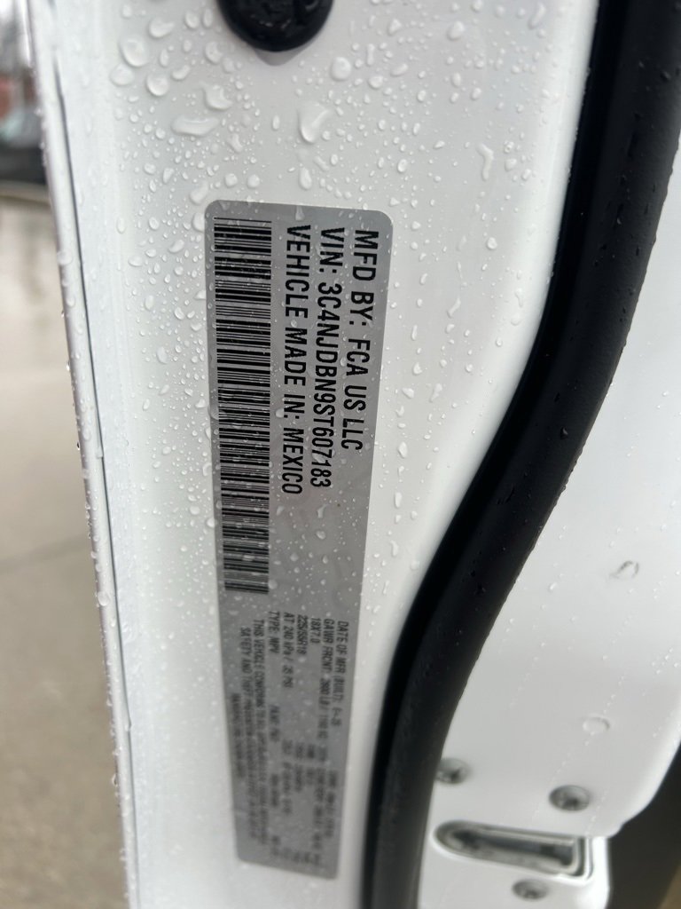 Used 2025 Jeep Compass Latitude w/ Altitude Special Edition image 12