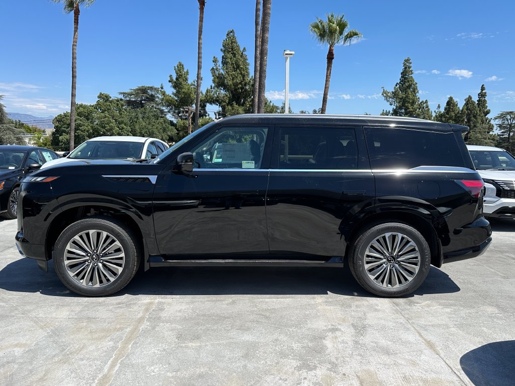 New 2027 INFINITI QX80 Luxe w/ Cargo Package RWD image 3