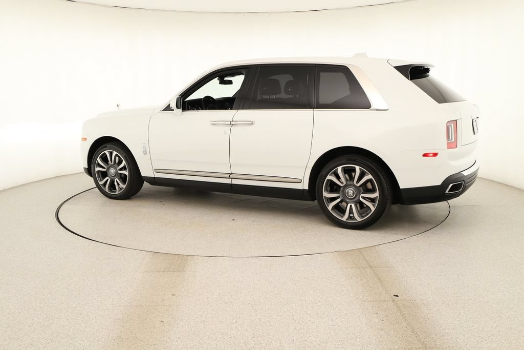 Used 2024 Rolls-Royce Cullinan w/ Cullinan Package AWD/4WD image 3