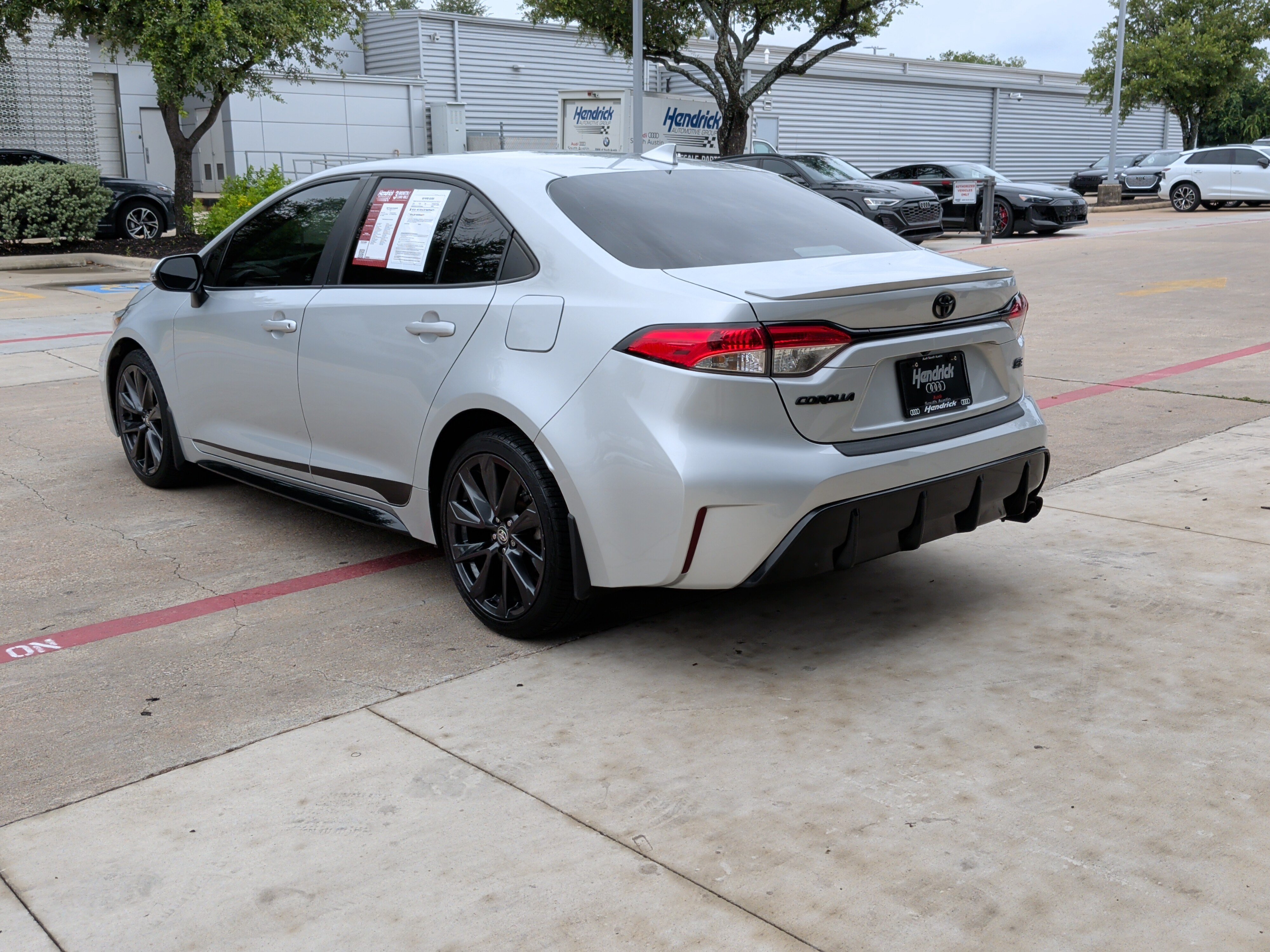 Used 2023 Toyota Corolla SE FWD image 8