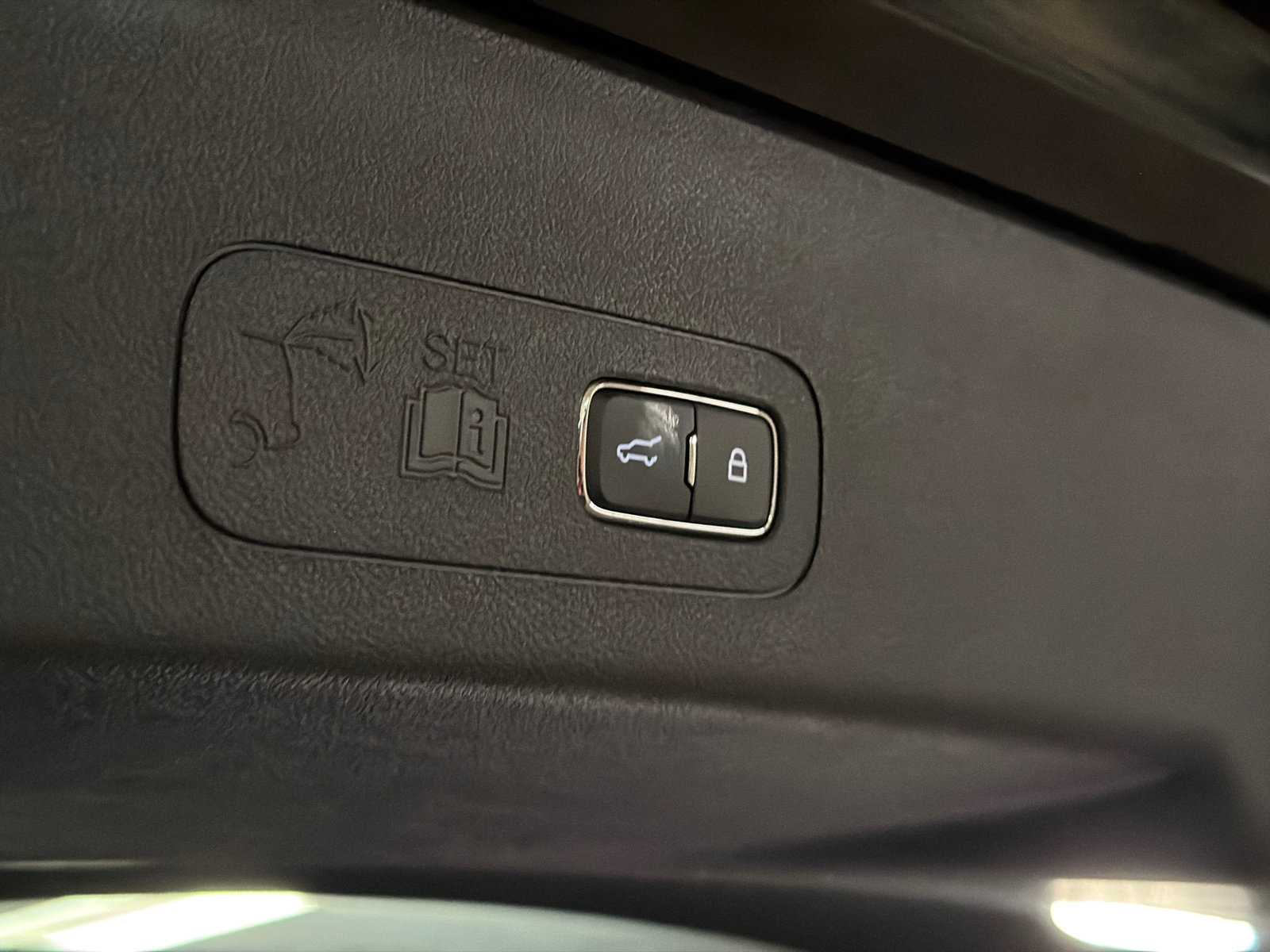 New 2027 Lincoln Aviator Reserve AWD/4WD image 9