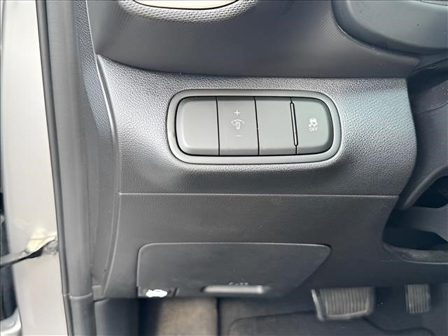 Certified 2024 Hyundai Venue SEL FWD image 24