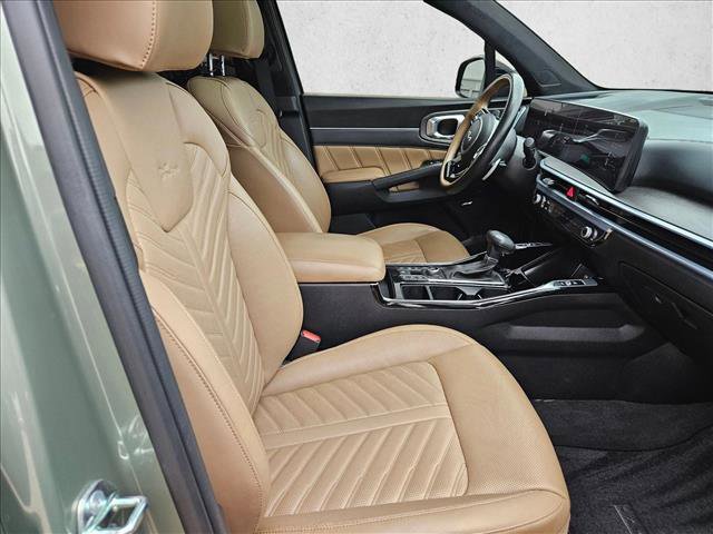 Used 2025 Kia Sorento SX Prestige w/ Olive Brown Leather Package AWD/4WD image 18