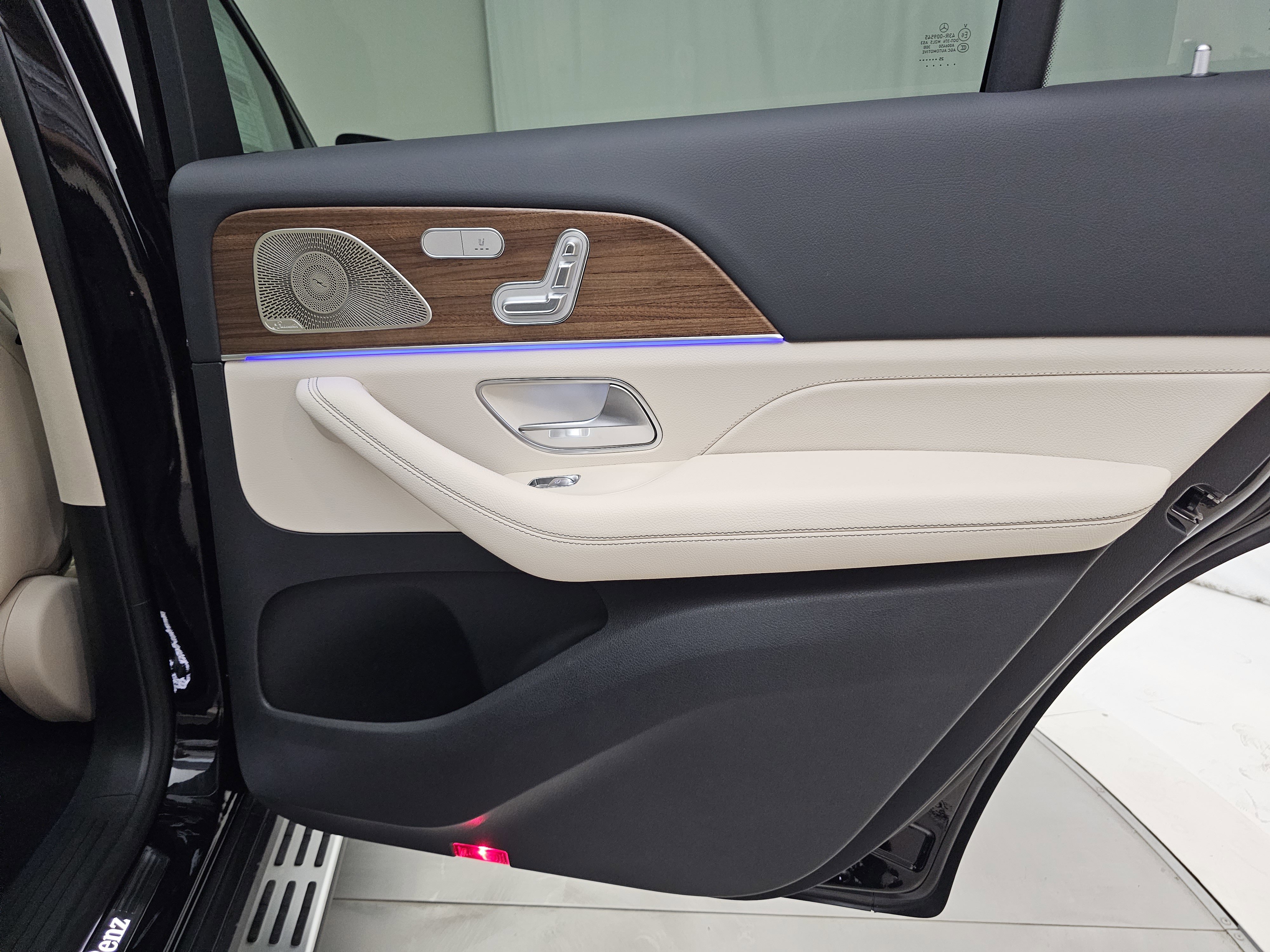 New 2026 Mercedes-Benz GLS 450 4MATIC image 34